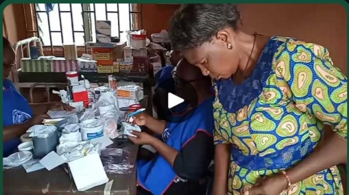Philippo Macedonian Foundation Free Medical Drugs To The Less Privileged At Sabo-Gida Ora in Delta State, Nigeria.
